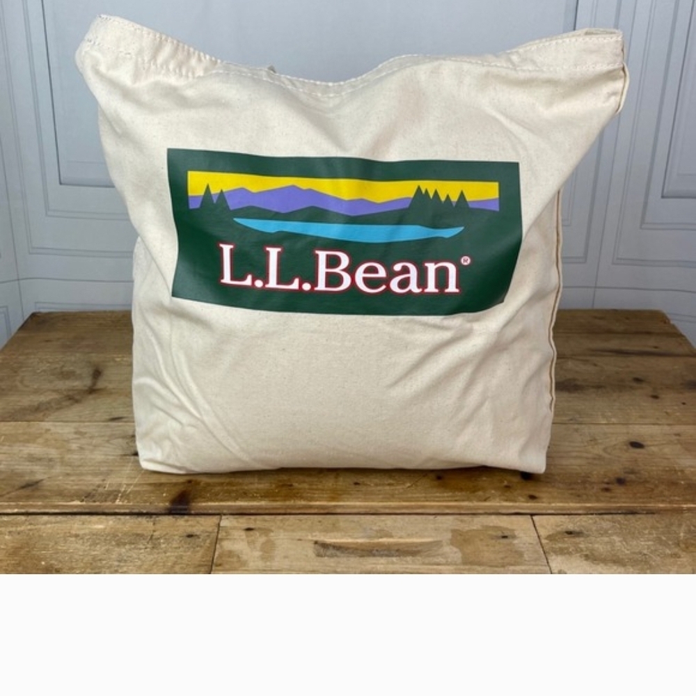 L.L. Bean New Never Used Medium Size  Quality Tan Tote Bag Hand Or Shoulder Bag